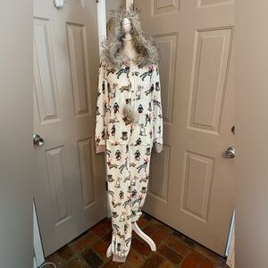 Holiday Time dog print Christmas one piece zip up pajamas fur trim hood. Size M.